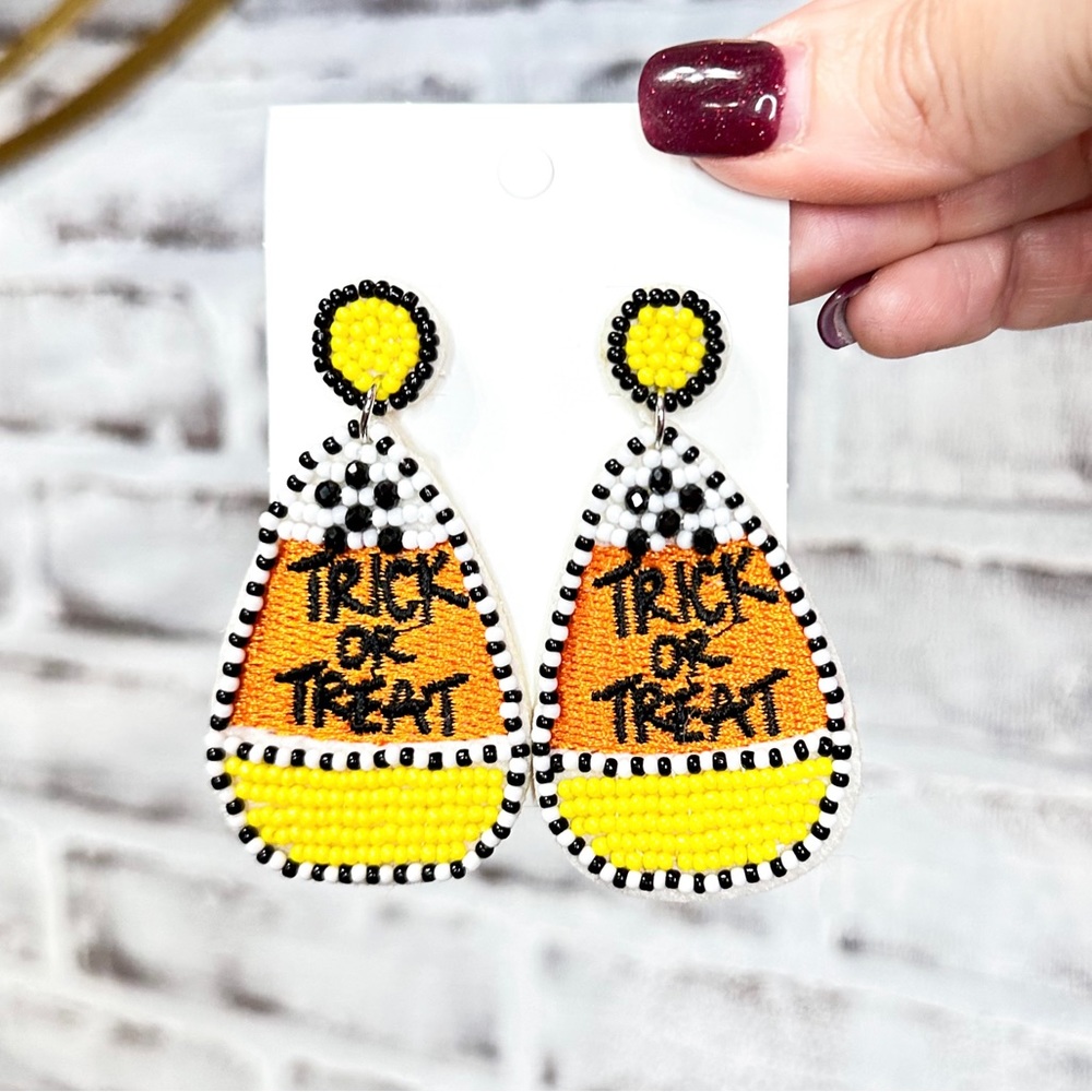 LAST ONE✨NEW✨Trick or Treat Earrings!🎃